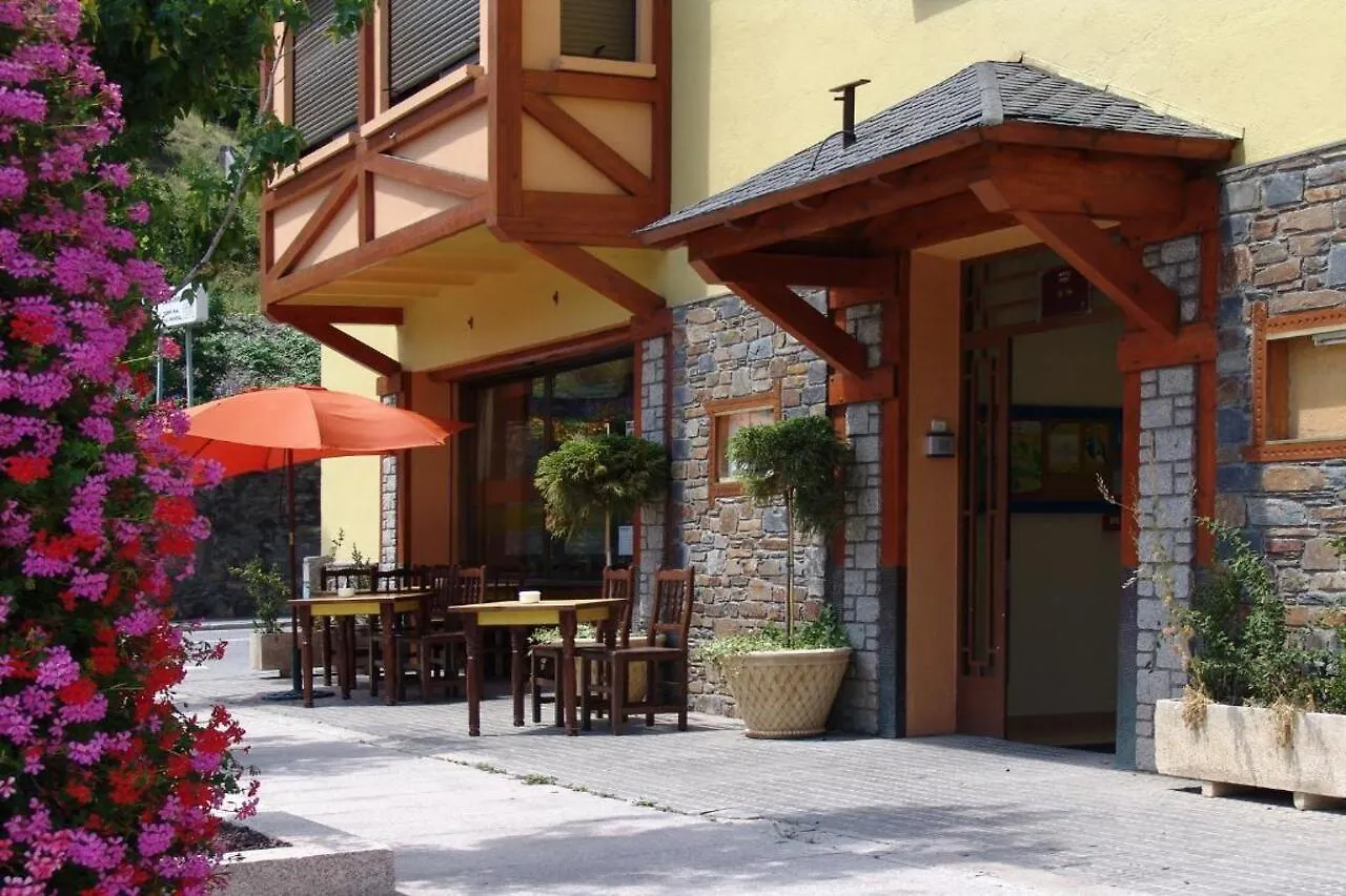 Font Andorra Hostel La Massana 2*,